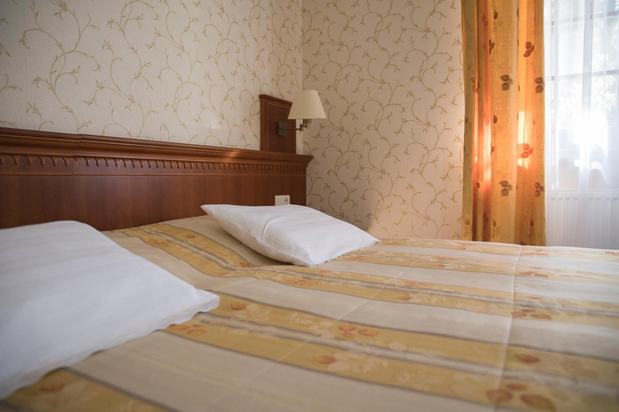 Hotel Sv. Ludmila Скалица Экстерьер фото