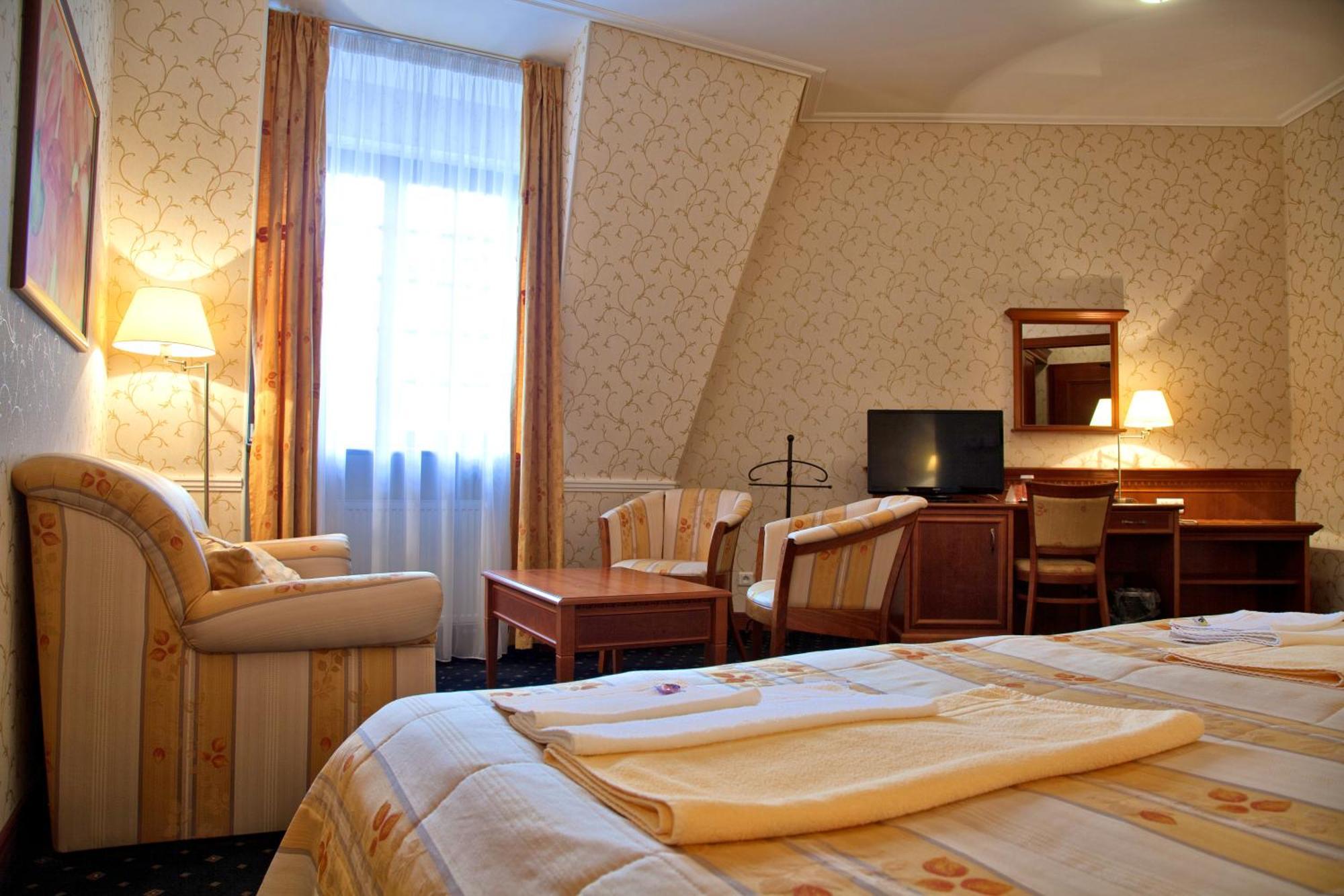 Hotel Sv. Ludmila Скалица Экстерьер фото
