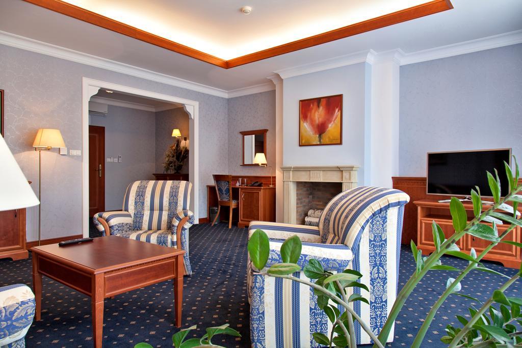 Hotel Sv. Ludmila Скалица Экстерьер фото